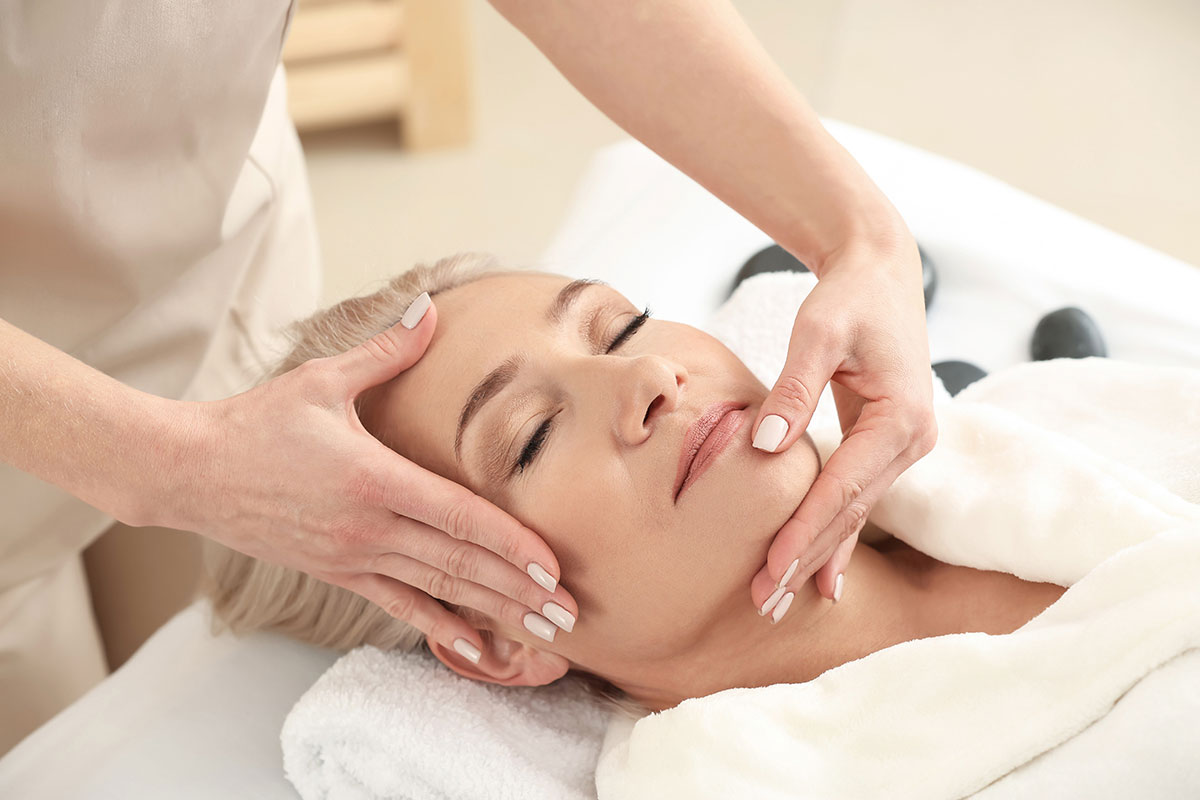 Facial Classic